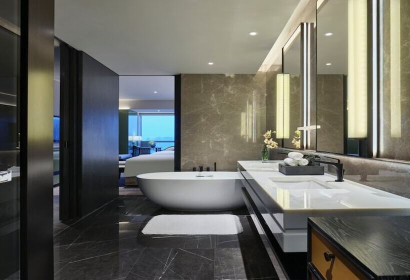 Полулюкс, Intercontinental Xi An North, An Ihg