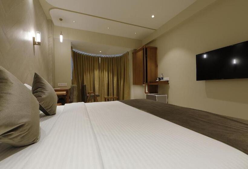 带阳台的豪华间, Artilla Inn