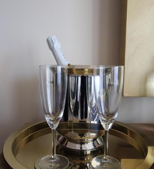 Полулюкс, Baobab Suites