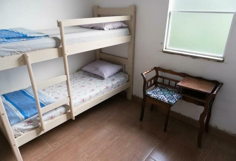 Кровать в Общей Комнате, Casa & Hospedagem Carol