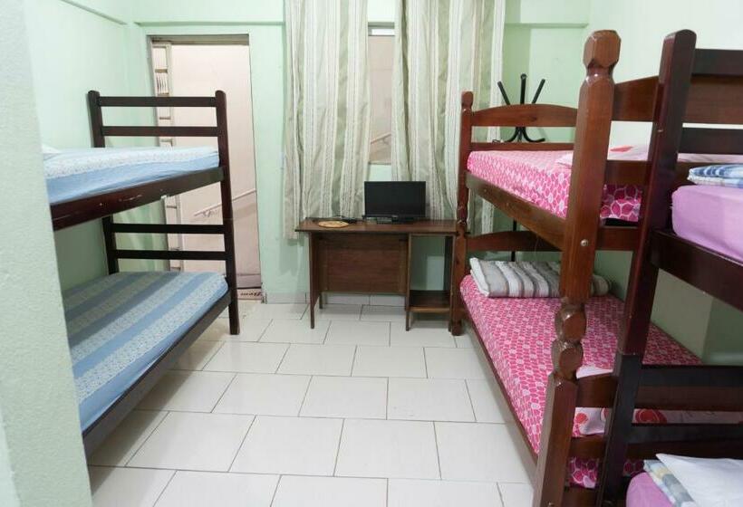 Кровать в Общей Комнате, Casa & Hospedagem Carol