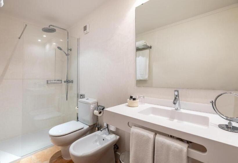 Quarto Estandar, Llenaire