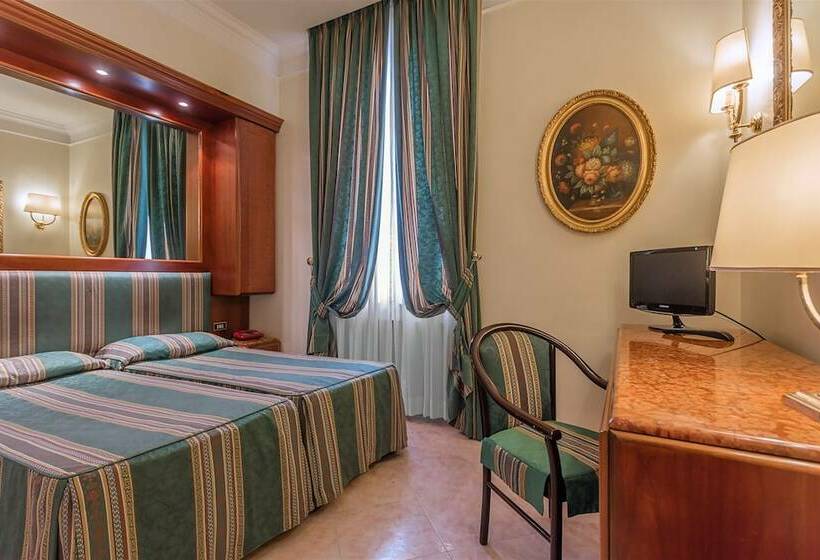 Номер Стандарт Трехместный, Raeli Hotel Noto
