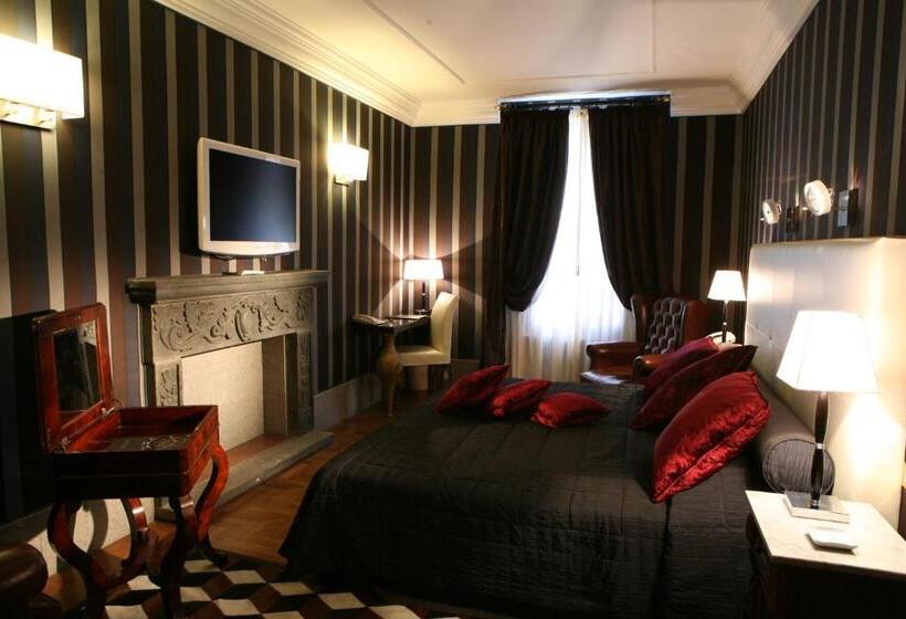 חדר אקזקיוטיב, The Inn At The Spanish Steps
