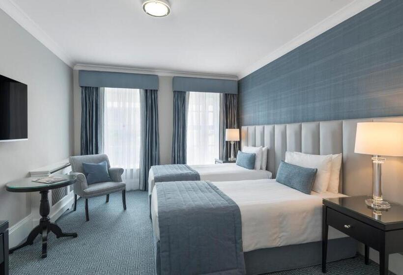 Quarto Deluxe, The Johnstown Estate