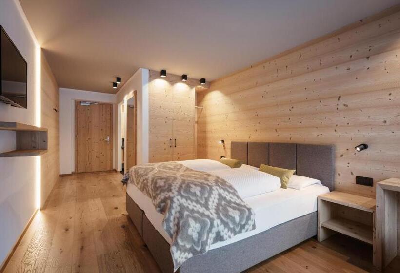 Номер Superior с Балконом, Berghotel Sanví