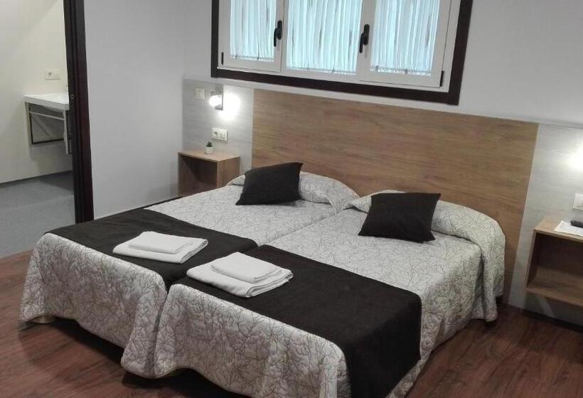 Семейный Номер, Albergue Boente