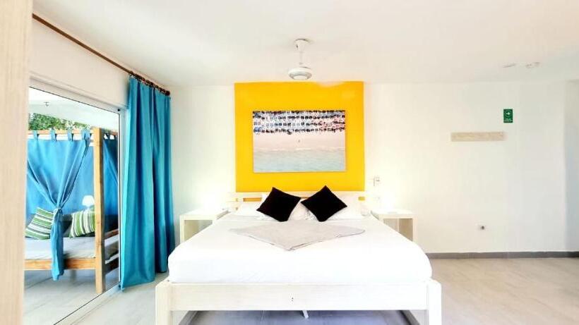 스탠다드 룸 킹사이즈 침대, Blue Mango Beach