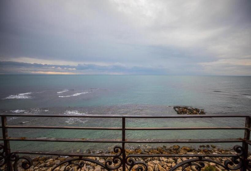 Четырехместный Номер Стандарт, Ostello Del Castello Di Santa Severa
