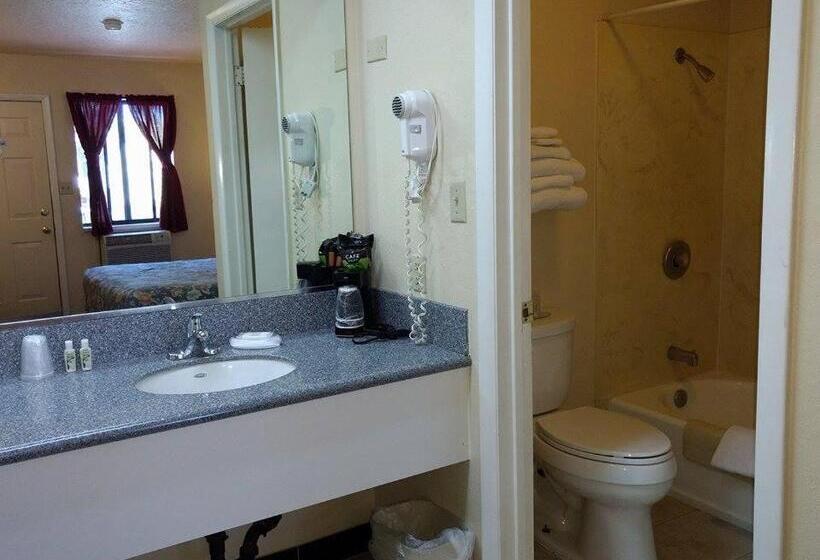 Стандартный Номер Кровать Кинг, Travelers Motel