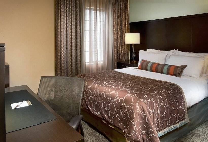 Люкс Кровать Кинг, Staybridge Suites Myrtle Beach Fantasy Harbour, An Ihg