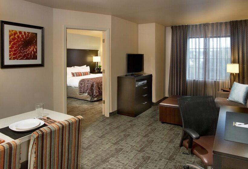 Люкс, Staybridge Suites Myrtle Beach Fantasy Harbour, An Ihg