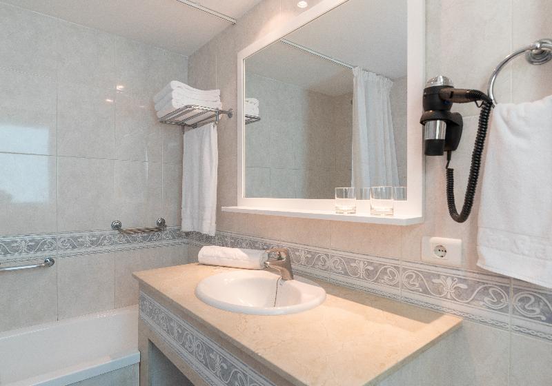 Вилла 3 Спальни, South Seas Resort