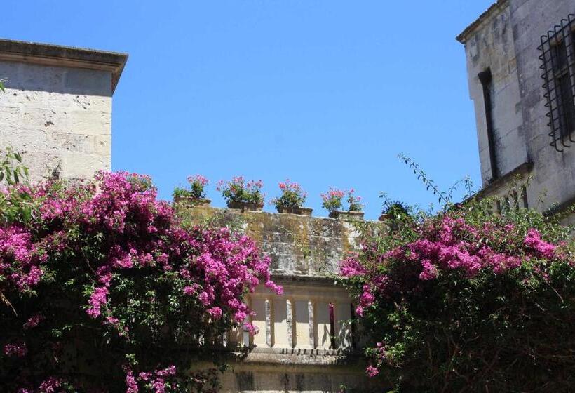 Вилла с 1 спальней и бассейном, Castello Di Casamassella