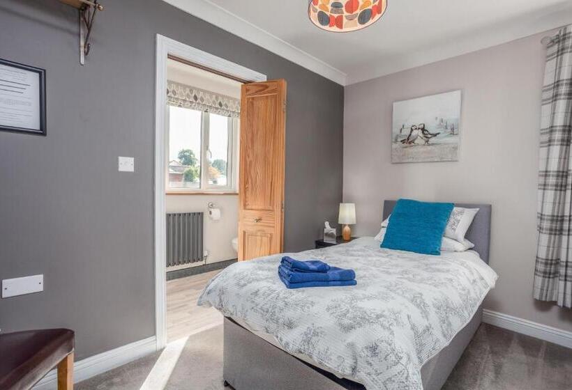 Номер Стандарт, Cross Villa Accommodation