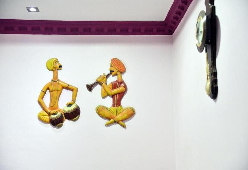 デラックスルーム, Parvati Palace Sehore