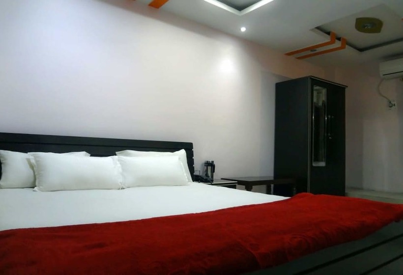 Номер Deluxe, Parvati Palace Sehore