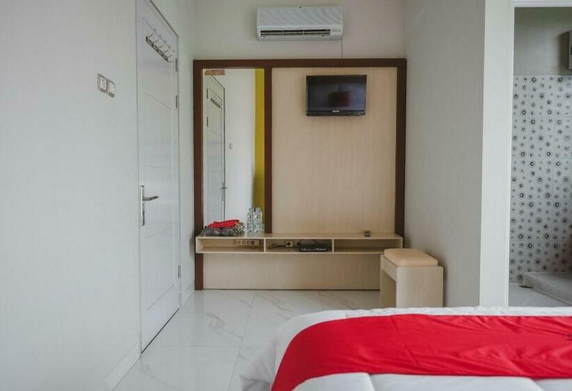 Номер Deluxe, Reddoorz Syariah @ Jalan Dieng