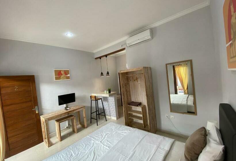 스탠다드 스튜디오, Lagriya Guest House