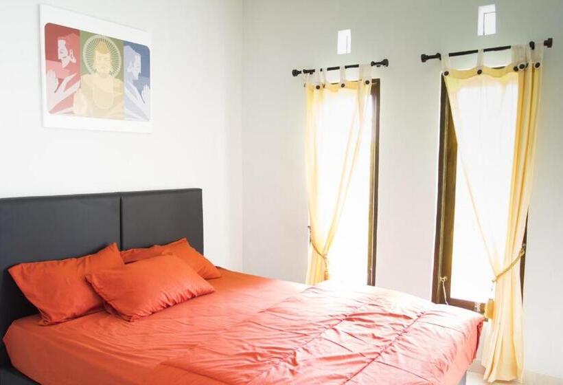 스탠다드 스튜디오, Lagriya Guest House