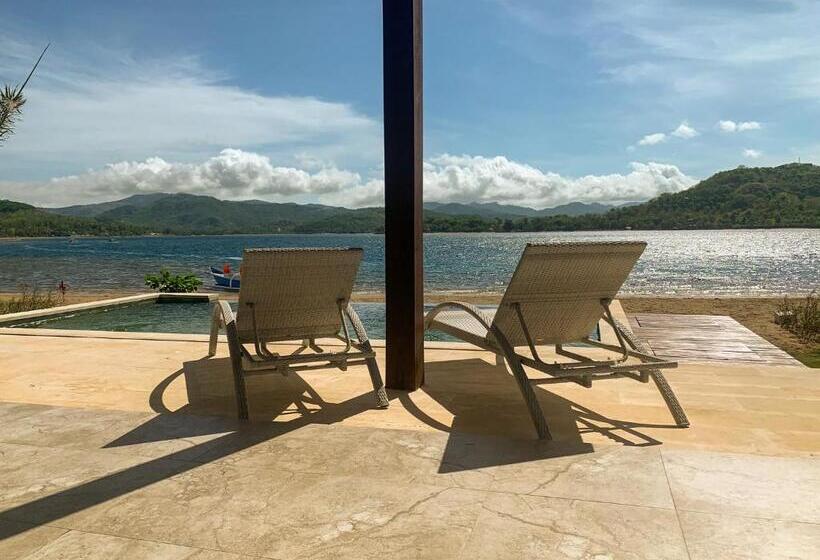 Вилла с 1 спальней и бассейном, The Club Villas Lombok