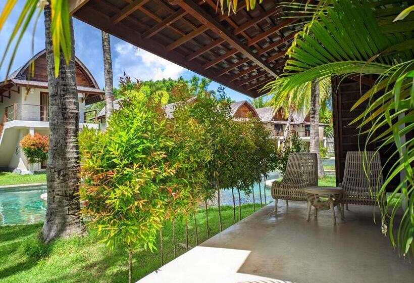 Люкс Повышенной Комфортности, The Club Villas Lombok