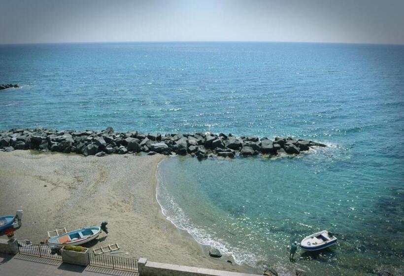 Классический Номер Вид на Море, La Riva