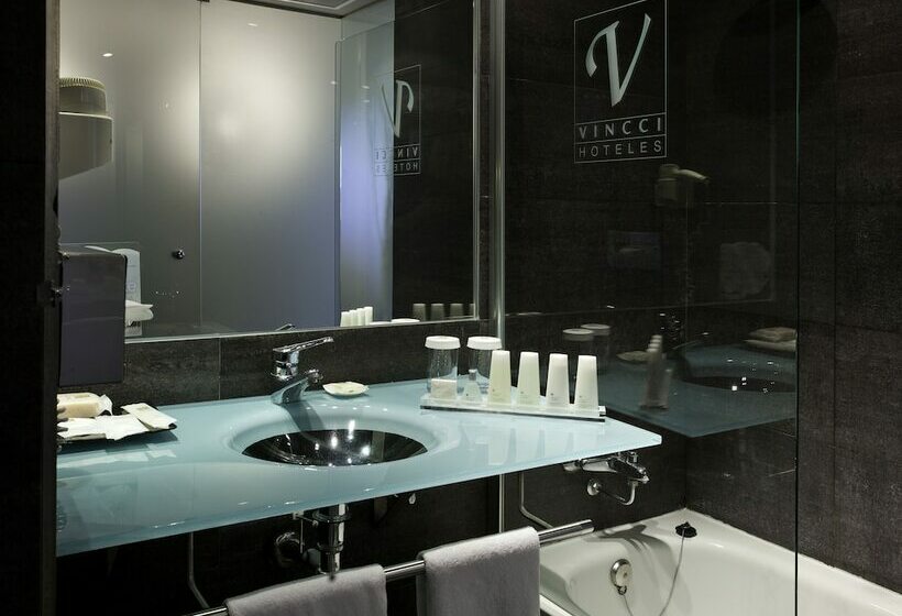 Полулюкс, Vincci Maritimo