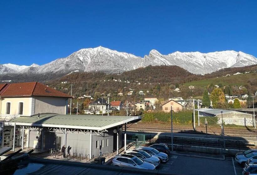 Номер Стандарт, Albert 1er