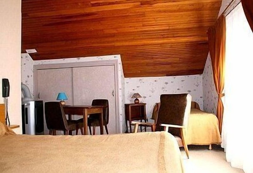Номер Стандарт Трехместный, Hôtel Le Portalou