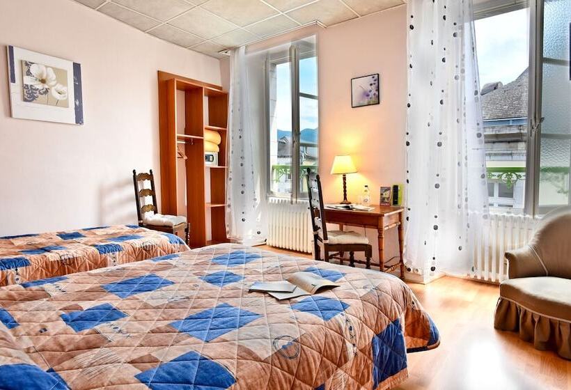 Номер Стандарт Трехместный, Logis Hôtel De France