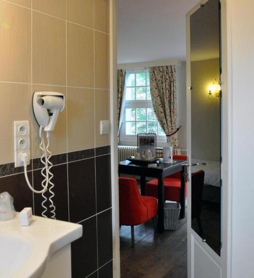 Номер Стандарт Трехместный, Hostellerie Et Spa De La Vieille Ferme