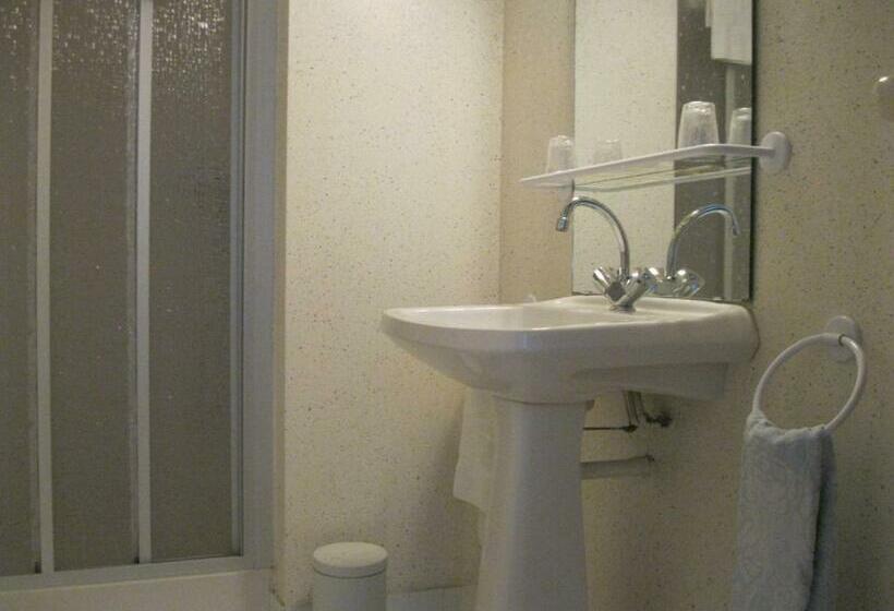 Номер Стандарт, Maison Hôtel Aux Cerisiers