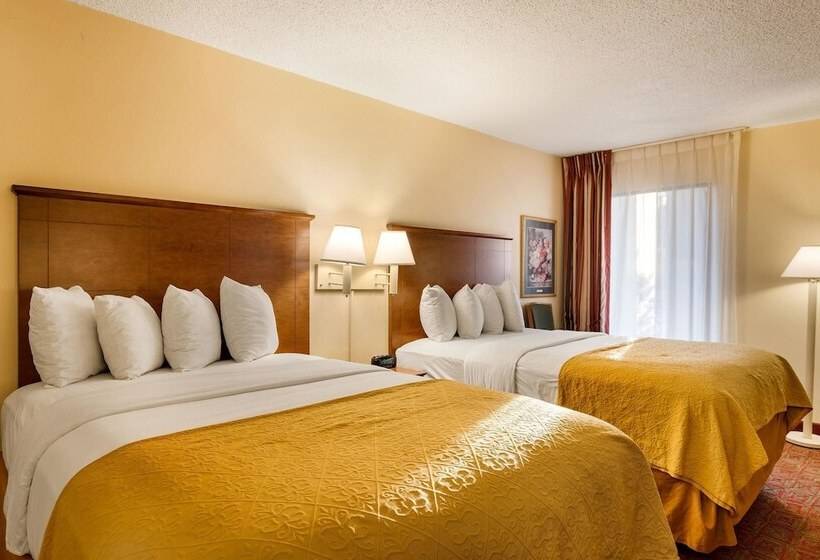 Номер Стандарт 2 Двуспальные Кровати, Quality Inn
