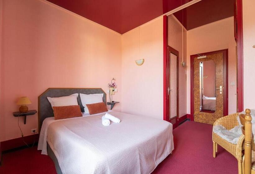Номер Стандарт, Montdidier Hôtel