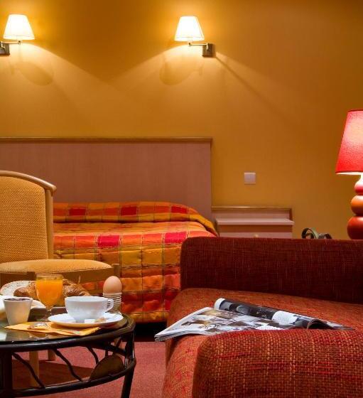 اتاق خانوادگی, Restaurant Le Parc