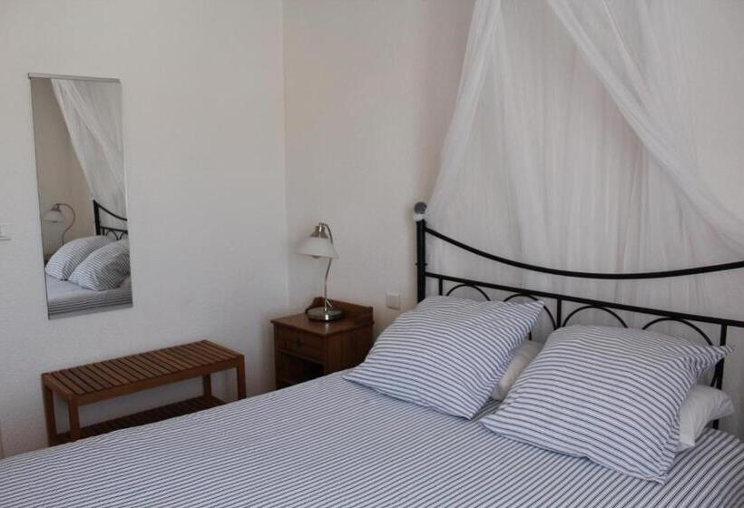 Номер Стандарт, Hôtel Le Clos Des Pins