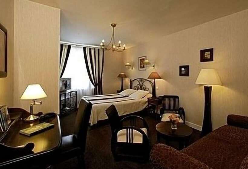 Люкс, Logis Auberge De La Truffe