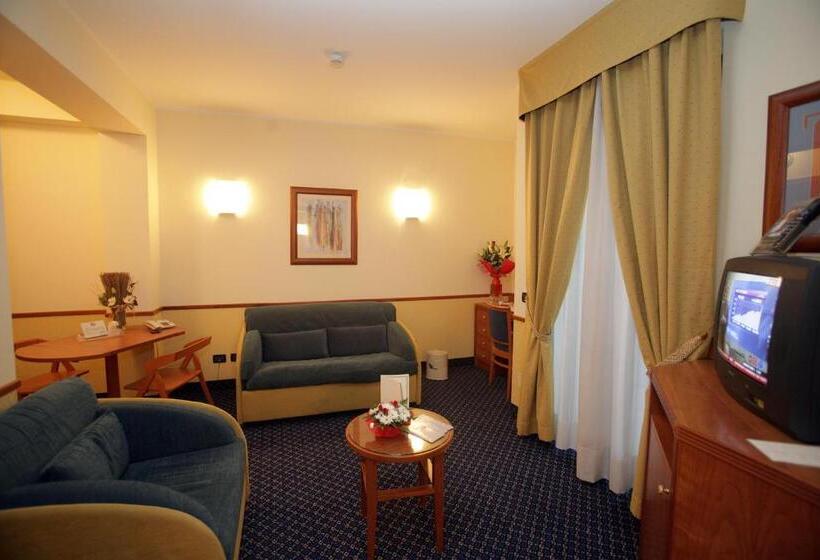 سوییت, Pacific Hotel Fortino