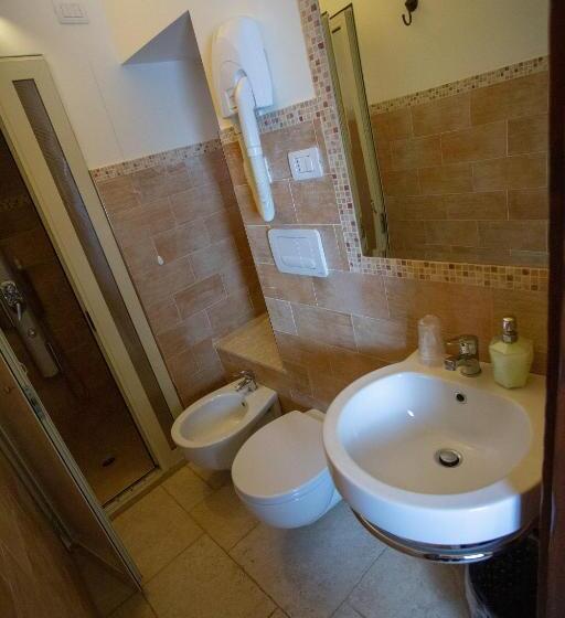 اتاق عادی, B&b Del Castelvecchio