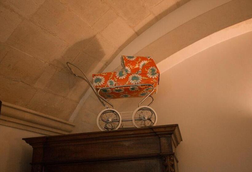 اتاق عادی, B&b Del Castelvecchio