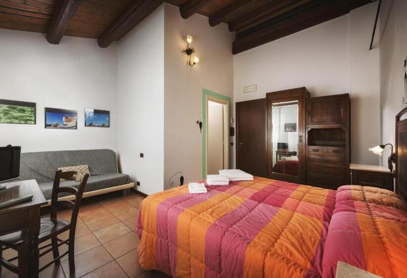 Четырехместный Номер Стандарт, Briciola Di Sole B&b E Ristorante