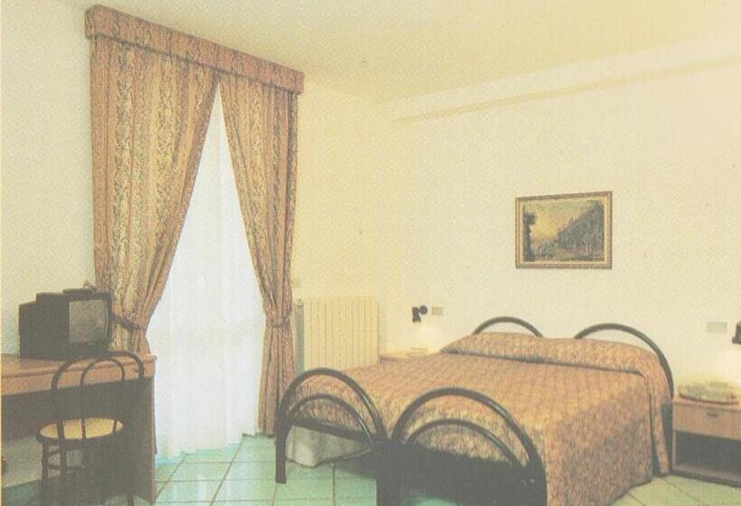 Номер Стандарт, San Francesco Inn