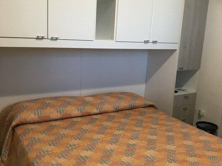غرفة قياسية, B&b Tra Gli Ulivi