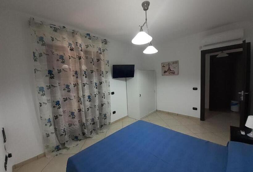 Номер Стандарт Трехместный, La Maison Di Sara