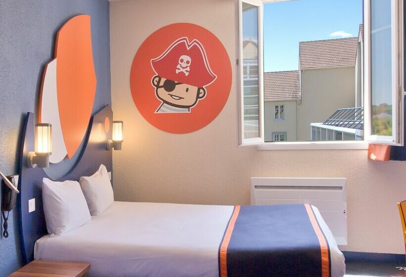 Четырехместный Номер Стандарт, Explorers Hotel Marne La Vallée
