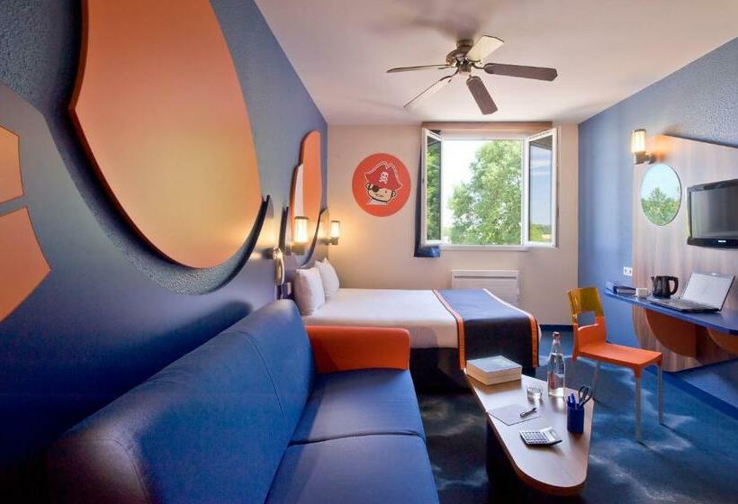 Номер Стандарт, Explorers Hotel Marne La Vallée