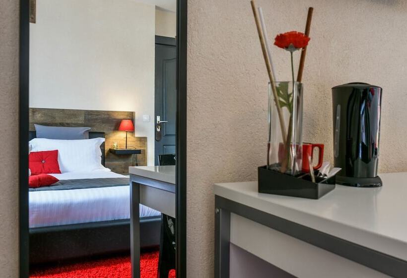Номер Стандарт, Auberge L Estanquet