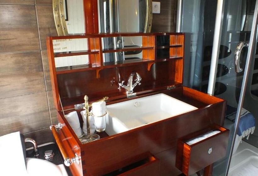 Апартаменты 1 Спальня Вид на Море, Hôtel   Restaurant   Salon De Thé Le Beauséjour