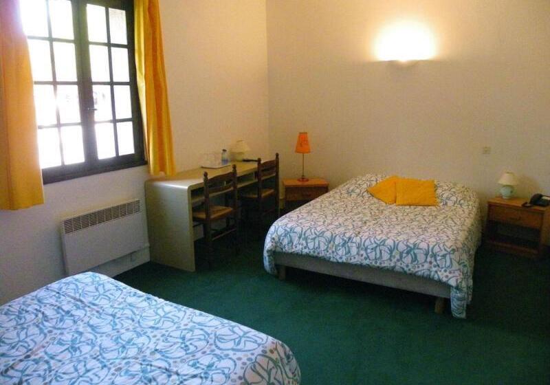 Номер Стандарт Трехместный, Human Hotel Residence Ex Esparrus
